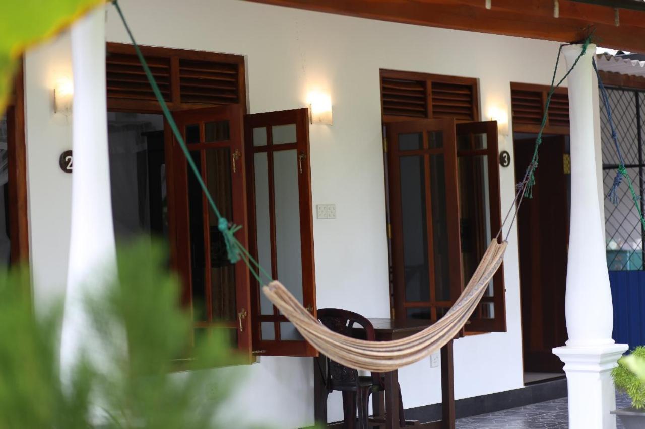 Bakery Family Guest House Mirissa Exterior photo